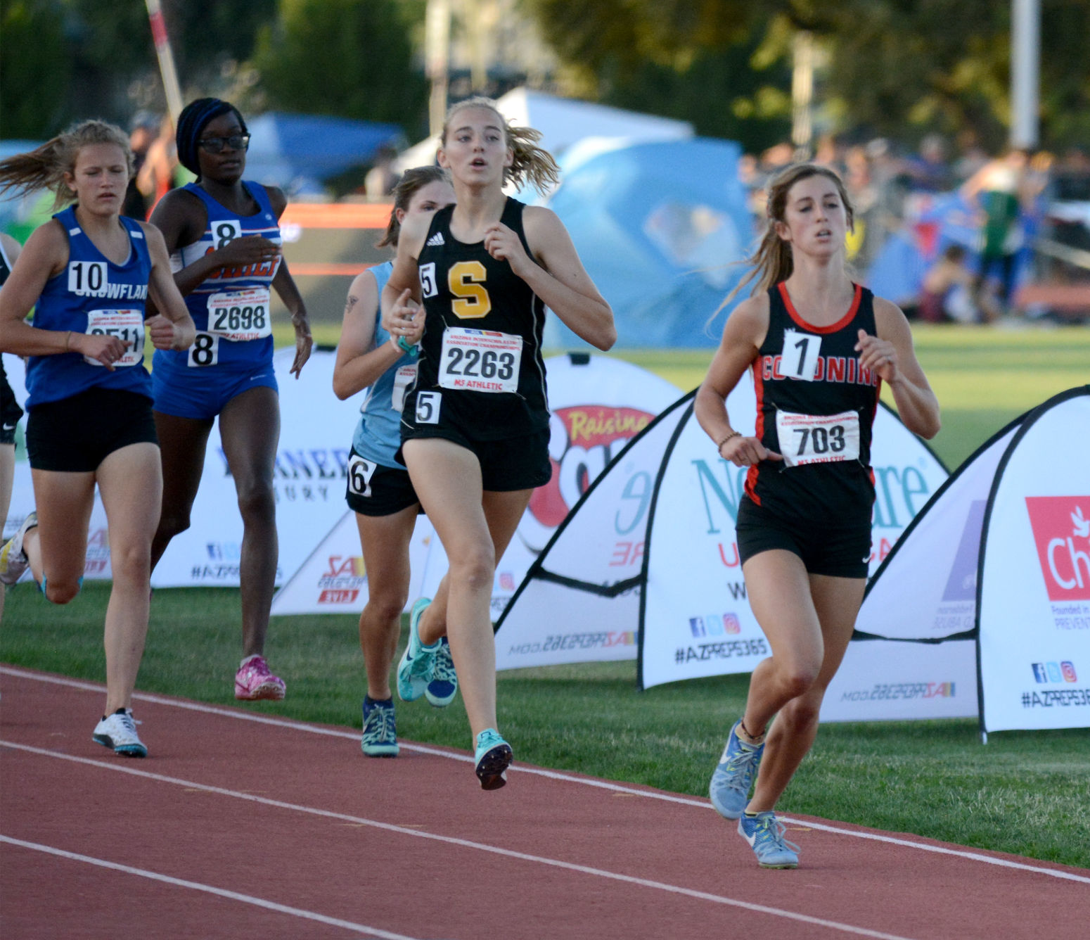 Girls 800